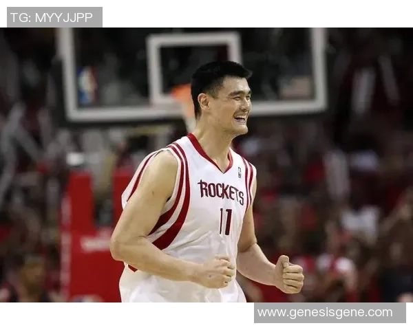 姚明运球技巧解析：他如何在篮球场上展现超强控球能力