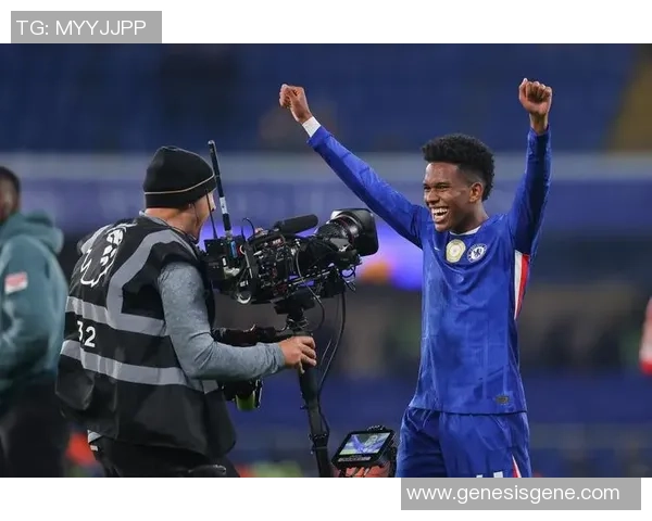 意甲大战切尔西大胜多特蒙德神奇扑救引发争议判罚热议 意甲大战切尔西大胜多特蒙德神奇扑救引发争议判罚热议