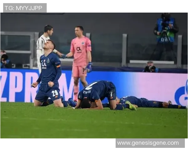 西甲激战尤文图斯与波尔图握手言和精彩瞬间引发全场热烈反响 西甲激战尤文图斯与波尔图握手言和精彩瞬间引发全场热烈反响